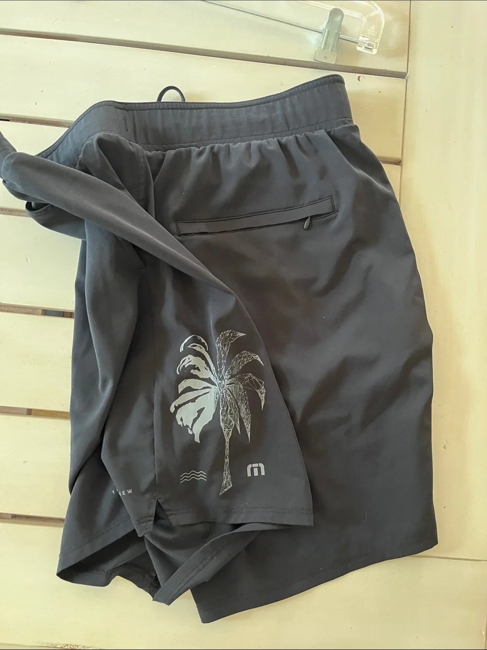 Travis Mathew Heater E waist Sz L Black W/ Palm Trees 34 inch waist